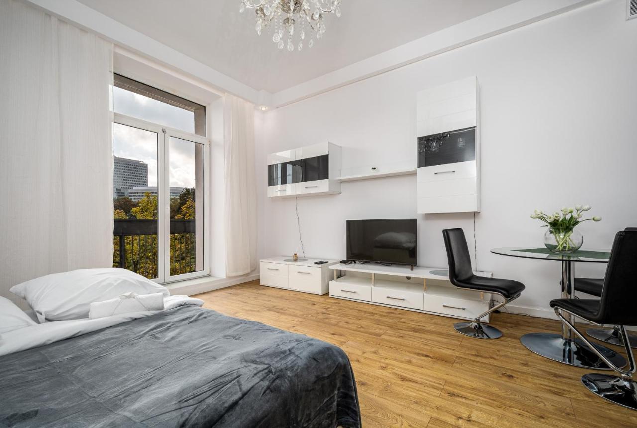 Apart D&K Apartament Z Widokiem Na Palac Kultury I Nauki Apartment Varşovia Exterior foto