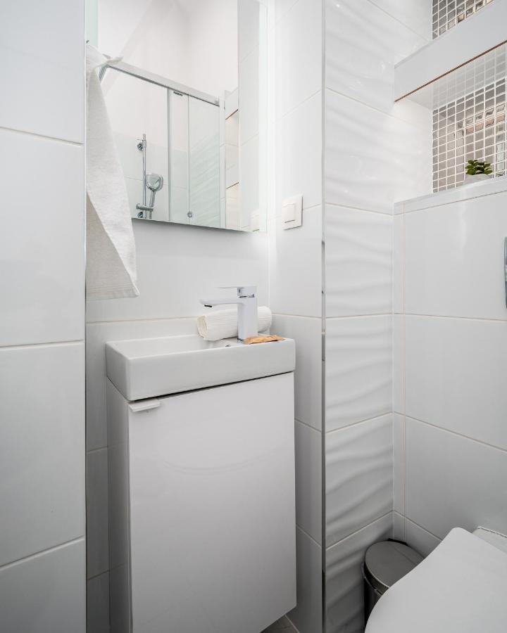 Apart D&K Apartament Z Widokiem Na Palac Kultury I Nauki Apartment Varşovia Exterior foto